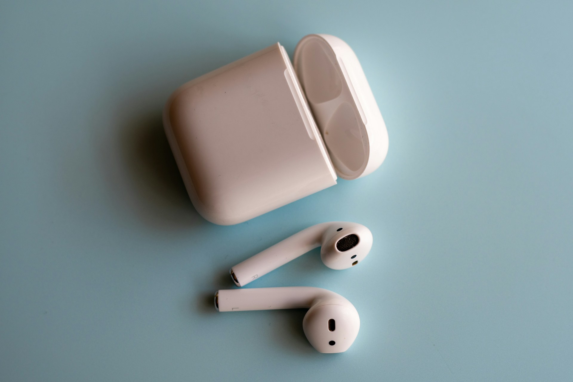 How to Reset AirPods and Remove AirPods Apple ID