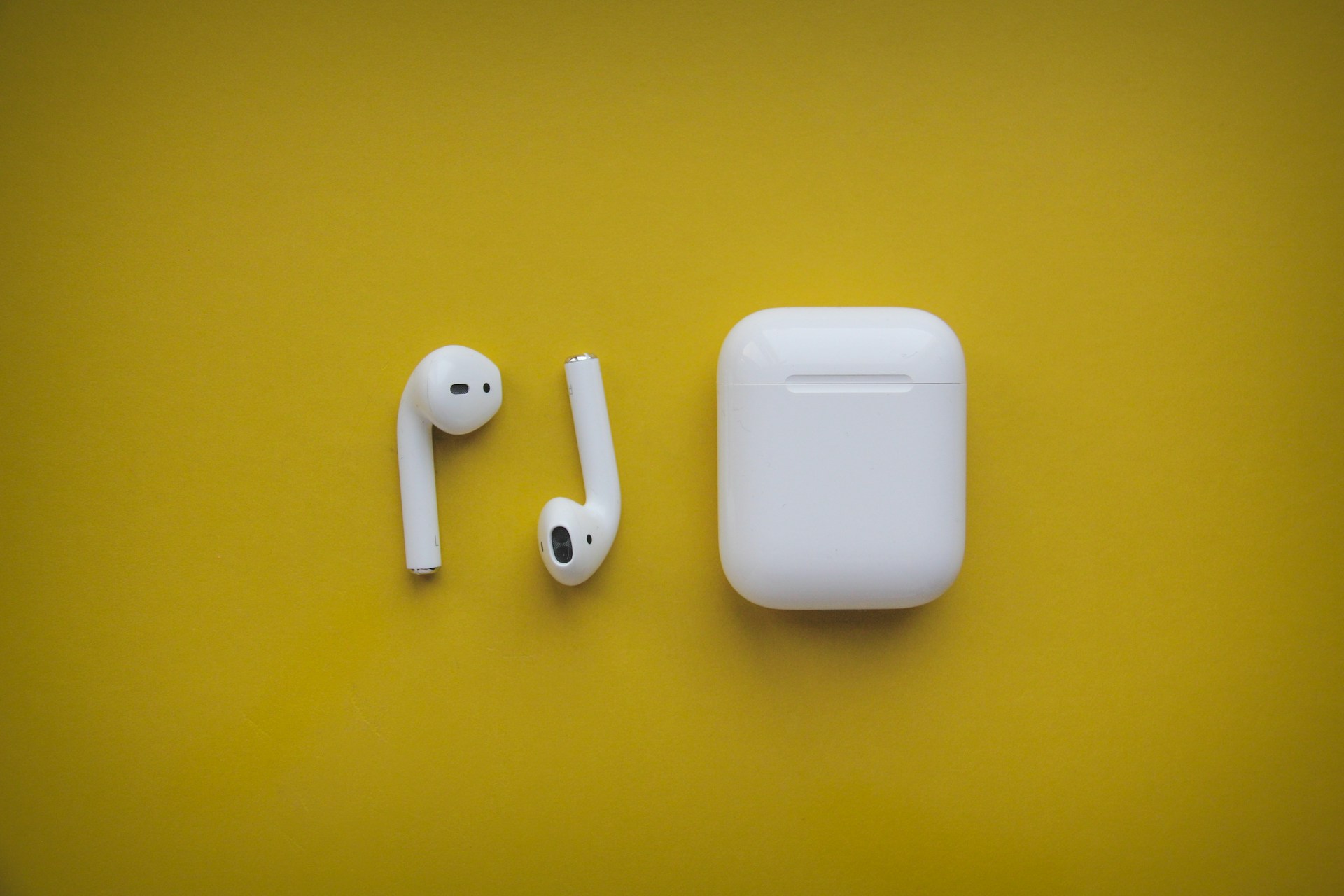 New AirPods 4 Models Expected in September or October